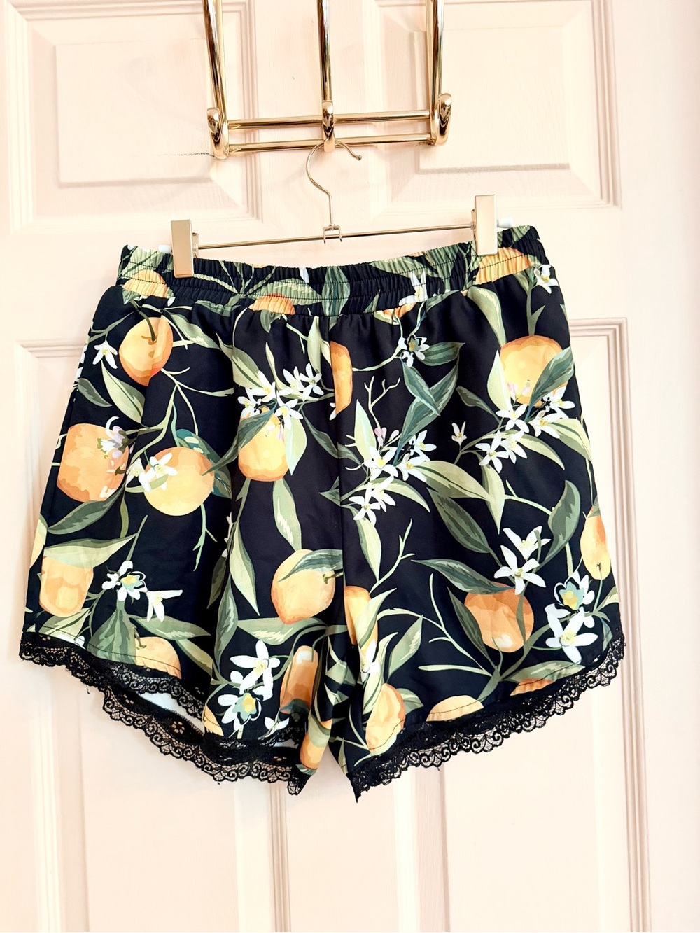 Orange print cider shorts
